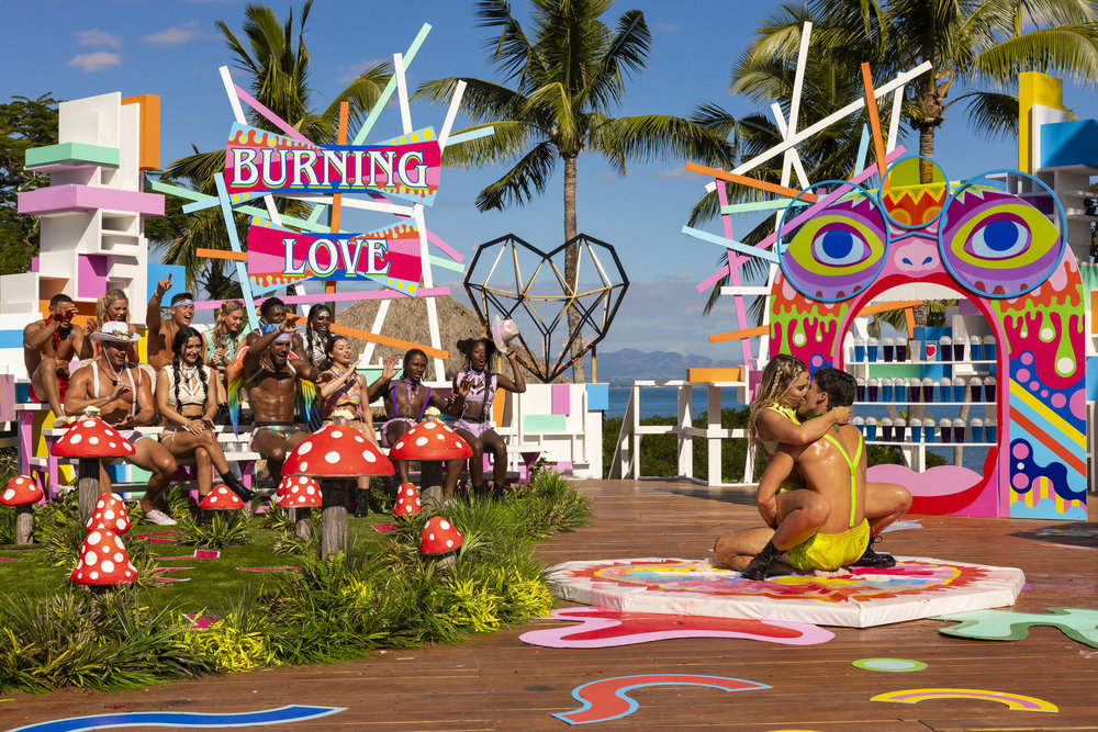Burning Love challenge for Love Islands USA Season 6