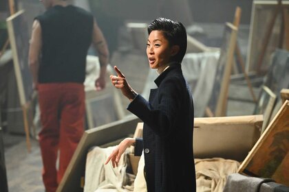 Kristen Kish pointing a finger on The Traitors Season 4 Episode 8.