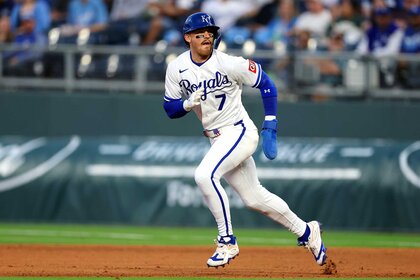Bobby Witt Jr. of the Kansas City Royals sprints toward second base during the 5th inning of the game against the Baltimore Orioles.