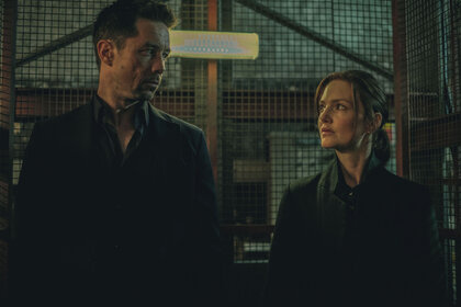 Killian Scott as Commander Noah Pierson and Holliday Grainger as Rachel Carey during The Capture Season 3 Episode 5.