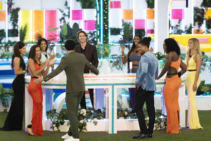 Beatriz Melanie Sincere Bryce in Love Island USA Season 8 premiere.