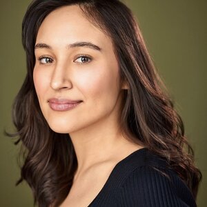Headshot of Stephanie Gomulka