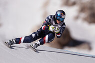 Lindsey Vonn skiing down the Olympia delle Tofana run