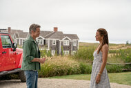 Timothy Olyphant as Jack and Jennifer Garner as Hollis during The Five Star Weekend Season 1.