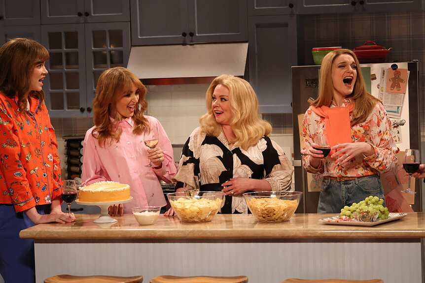 SNL Melissa McCarthy Truth or Dare