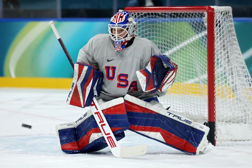 Aerin Frankel trains ice hockey for the Milano Cortina 2026 Winter Olympics.