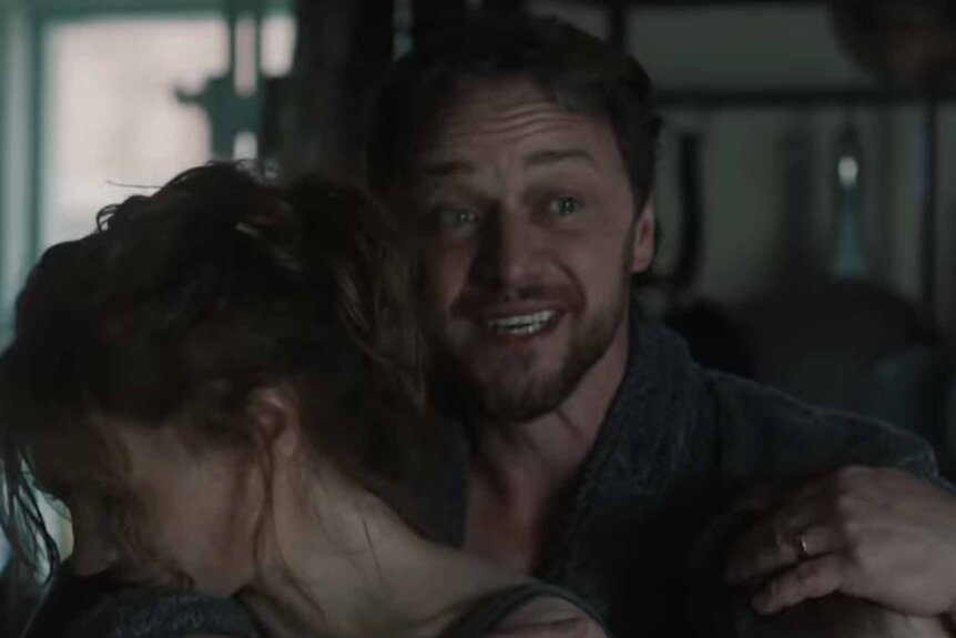 Paddy (James McAvoy) holds Louise Dalton (Mackenzie Davis) in&nbsp;Speak No Evil (2024).